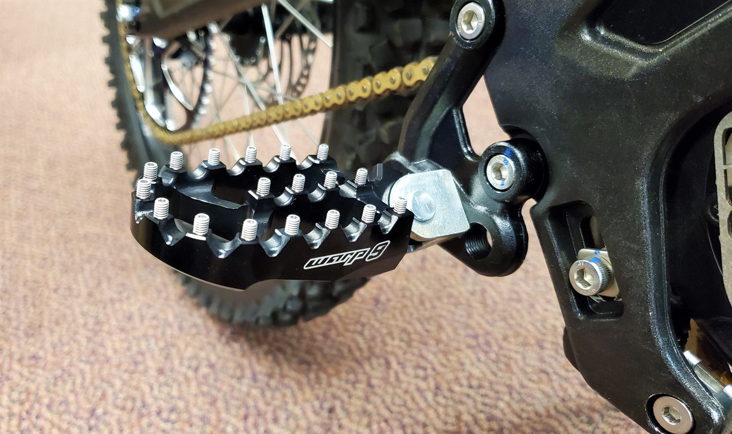 Warp9 - SurRon Foot Pegs