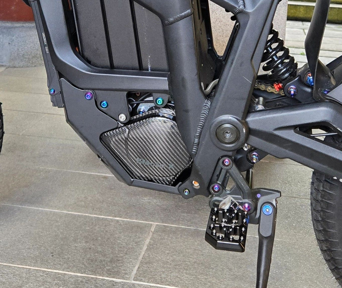 EMoto-X Talaria Real carbon Fiber Gear Box Cover Talaria Sting MX5 MX4 MX3 L1E