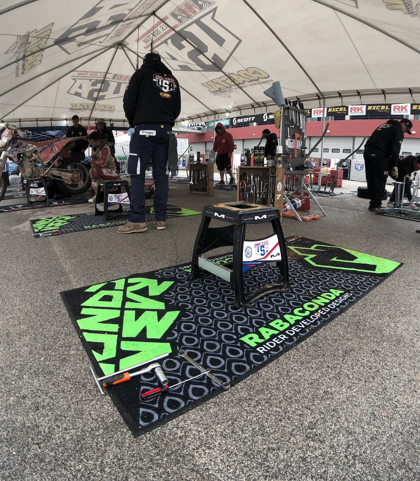 Rabaconda Motorcycle Pit Mat (6.6' x 3.3')